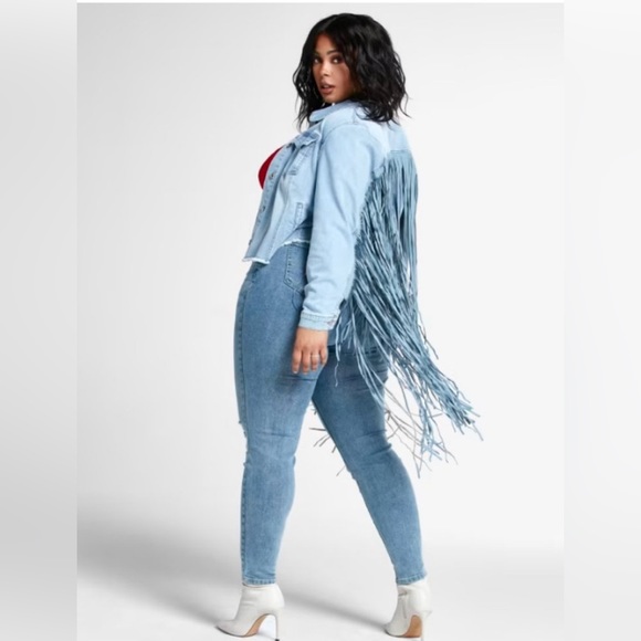 NWT Fashion to Figure Ruthie Fringe Denim Trucker Jacket. Plus size 2 avail - Picture 3 of 16